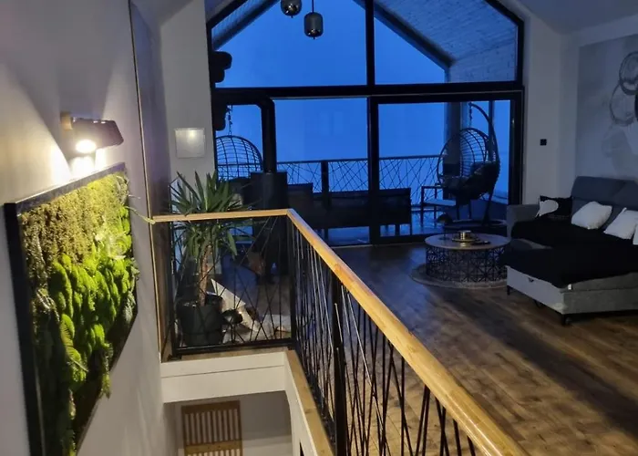 Vrh House