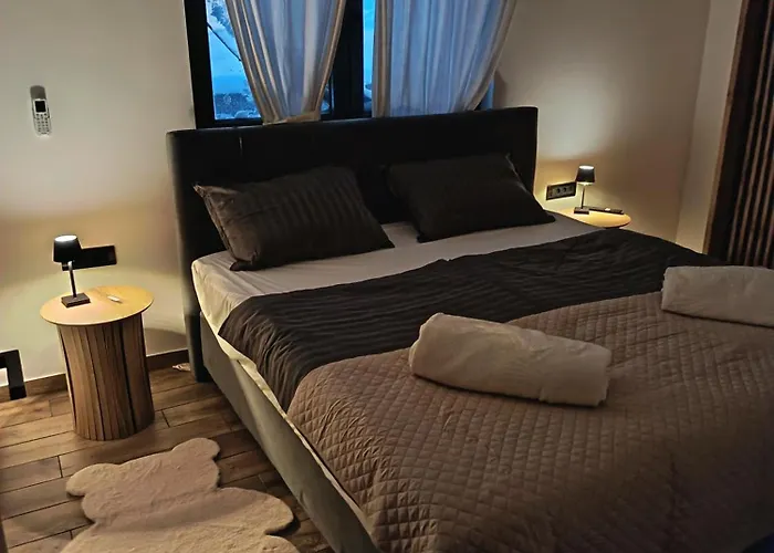 Vrh House *